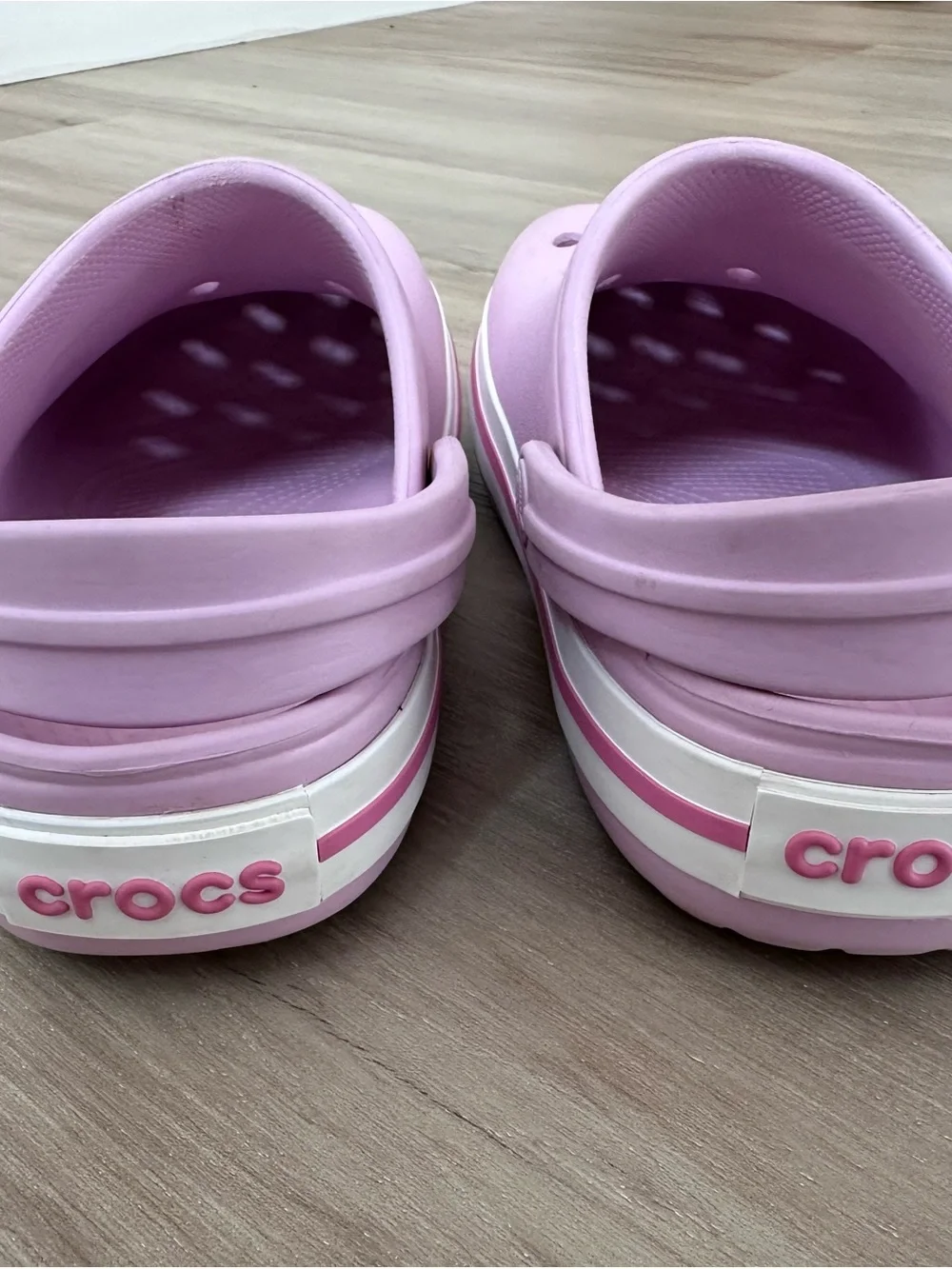 CROCS Kids Slip-On Clogs in Light Pink size J1